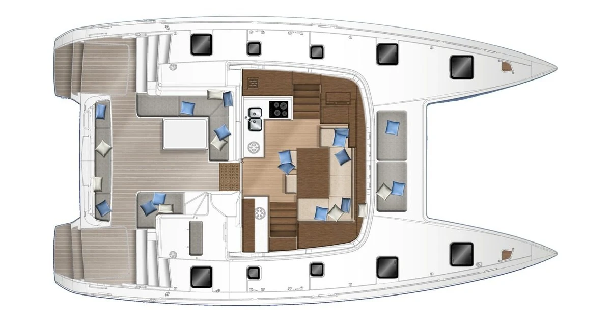 Lagoon 40 — Salon and cockpit