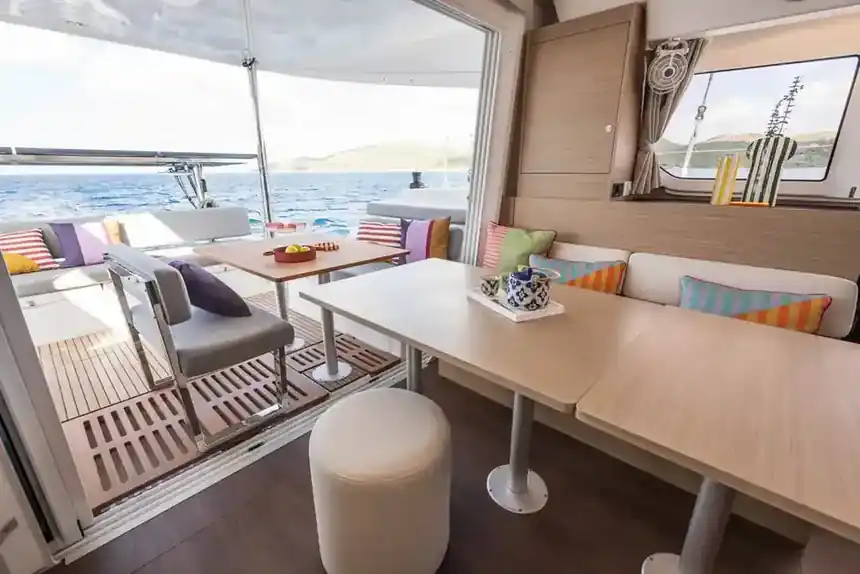 Lagoon 38 — Forward cabin