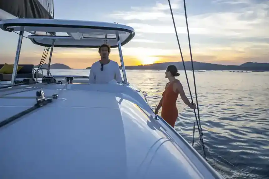 Lagoon 43 — Along the coast