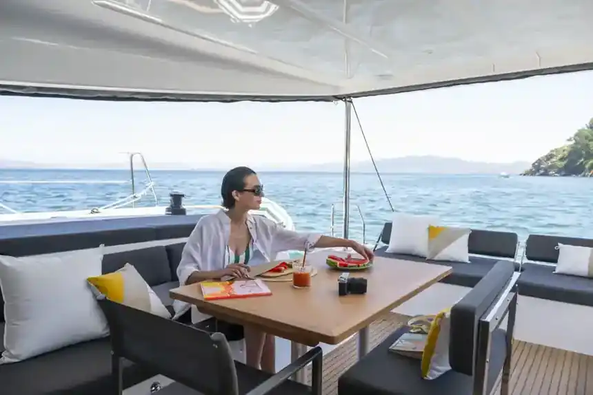 Lagoon 43 — On the bow