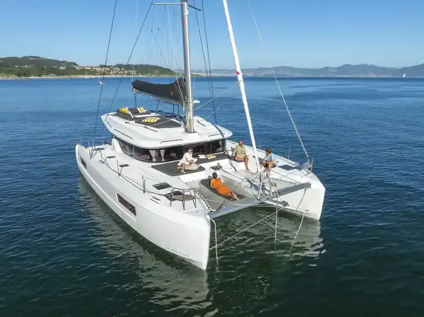 Lagoon 43 — In the anchorage