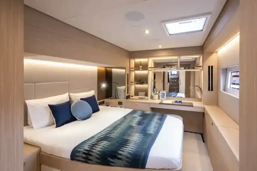 Lagoon 60 — Forward cabin
